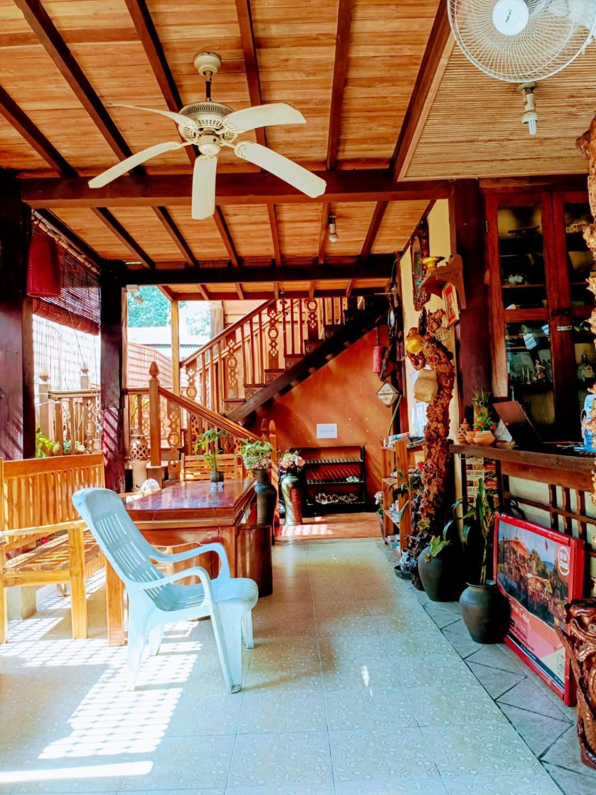 Ireenkevin Guesthouse Luang Prabang Exterior photo
