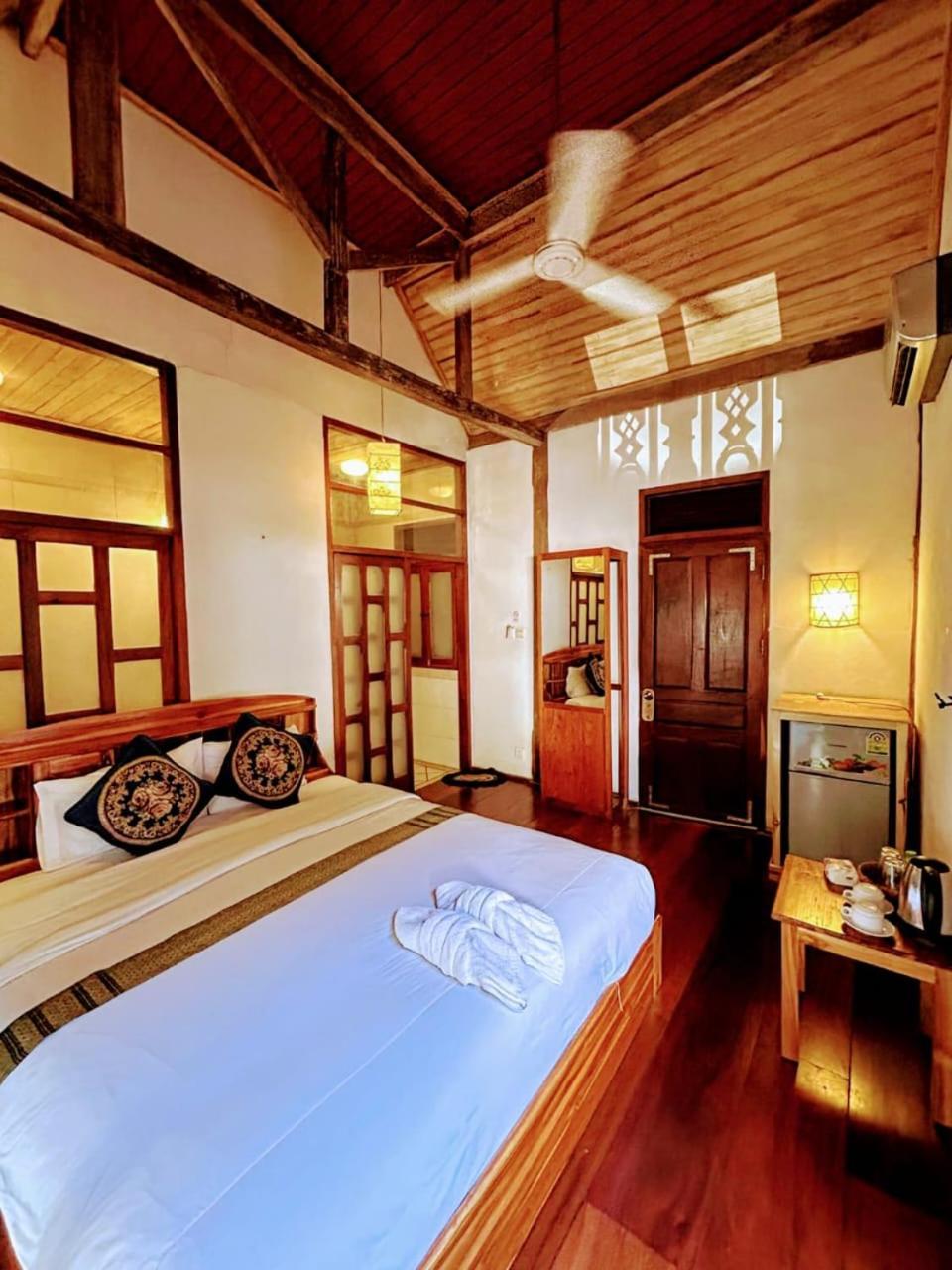 Ireenkevin Guesthouse Luang Prabang Exterior photo